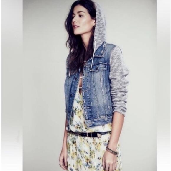 Free People Jean Jacket Blue Grey Denim Hooded‎ Trucker Distressed Womens Large - Picture 10 of 12